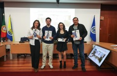 Alunos premiados do Agrupamento de Escolas Gil Eanes (presentes ou representados por familiares)